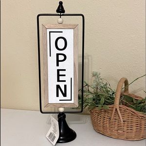 Farmhouse Rotating Sign